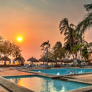 Estelar Santamar & Centro De Convenciones Otel Santa Marta